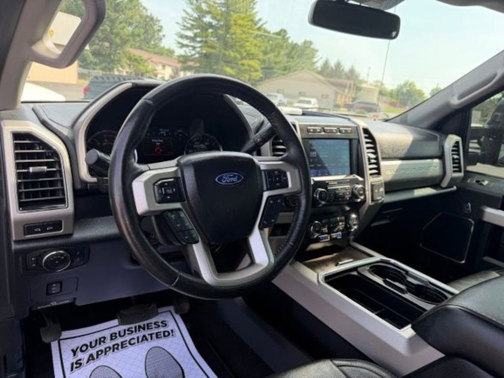 Used 2020 Ford F-250SD Lariat Truck Crew Cab