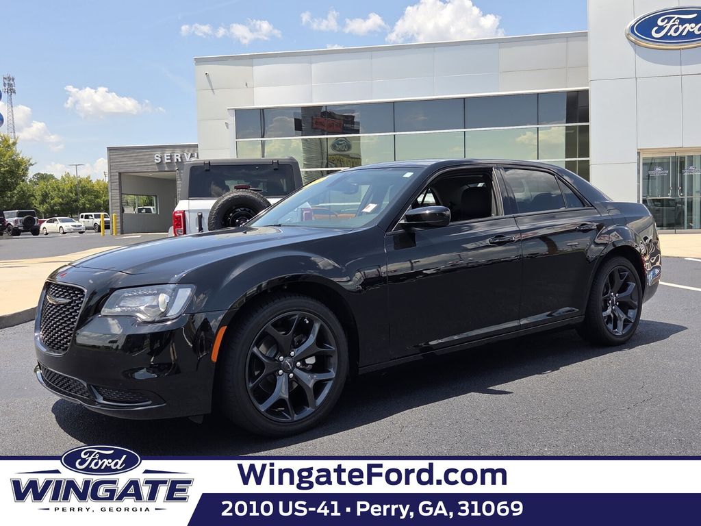 2023 Chrysler 300