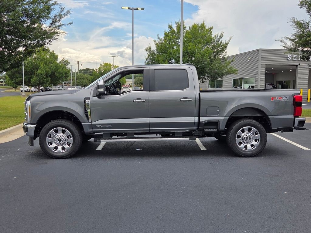 New 2026 Ford F-250SD Lariat Truck