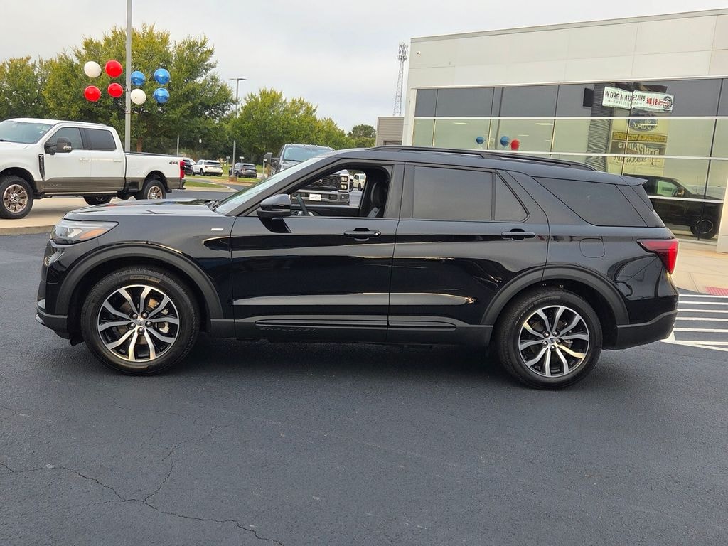 New 2026 Ford Explorer ST-Line SUV