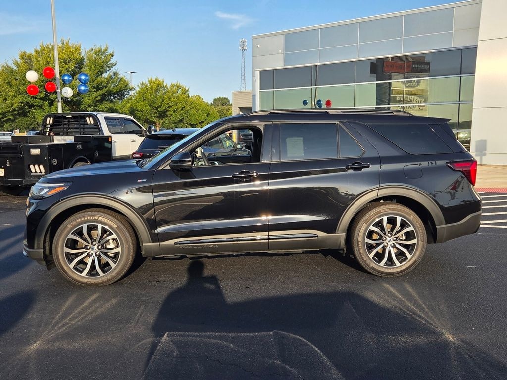 New 2026 Ford Explorer ST-Line SUV