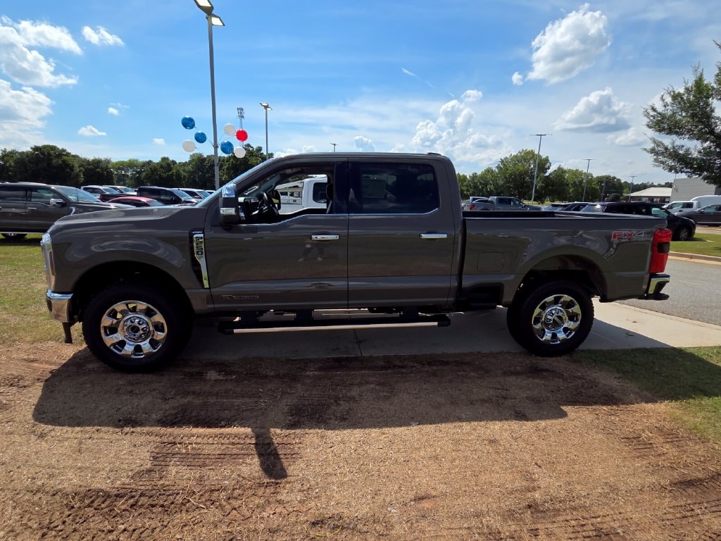 New 2026 Ford F-250SD Lariat Truck