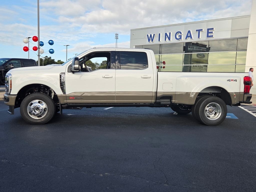 New 2027 Ford F-350SD King Ranch Truck