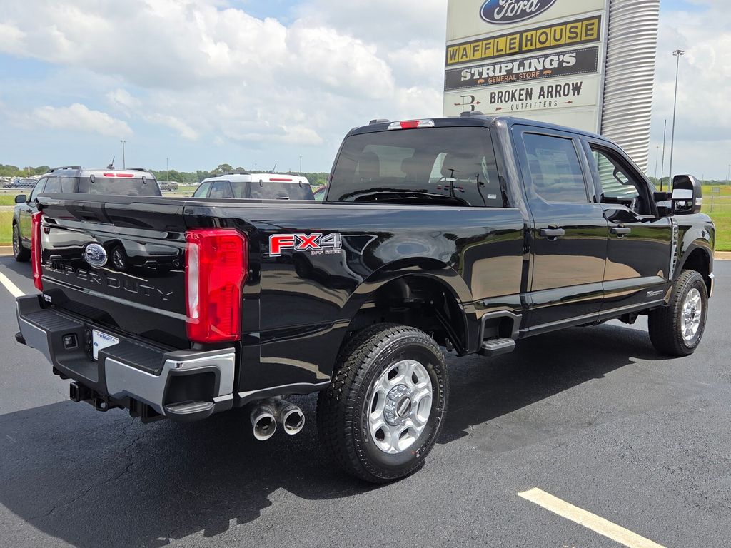 2026 Ford F-250 Super Duty XLT - Photo 14
