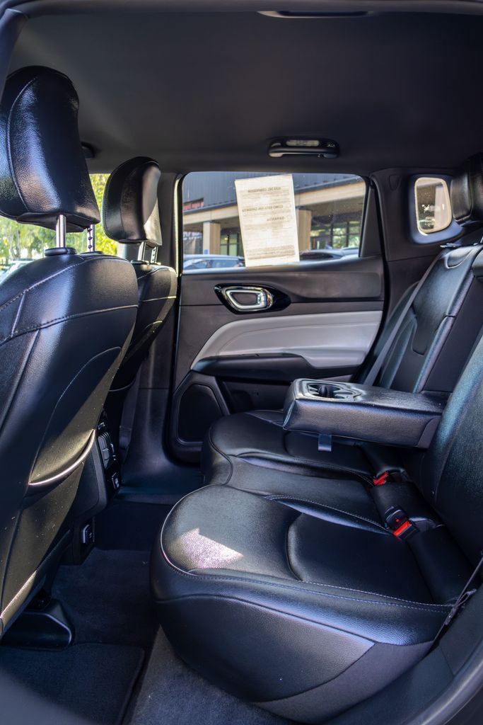 2025 Jeep Compass Limited - Photo 14