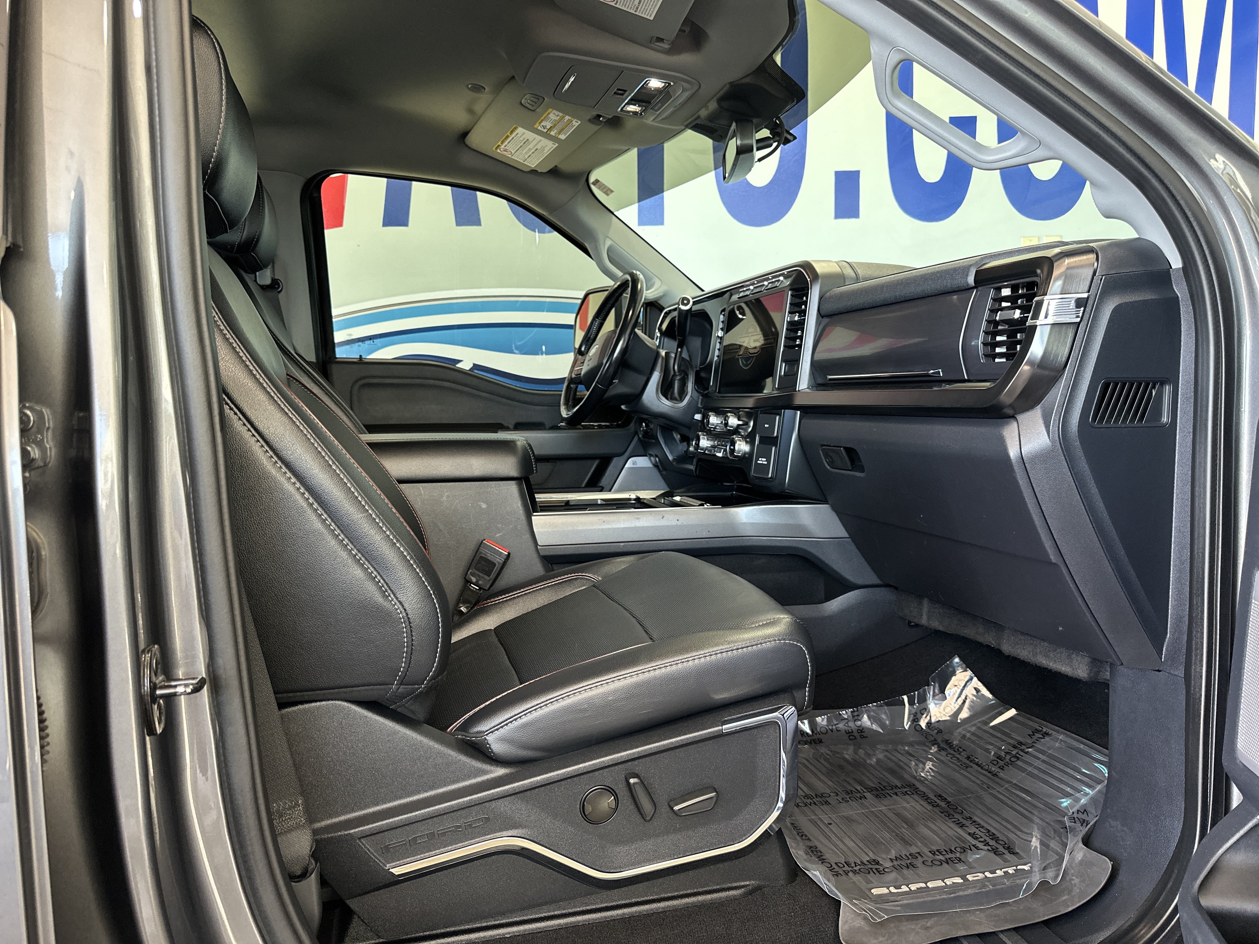 Used 2023 Ford Super Duty F-250 SRW LARIAT Truck