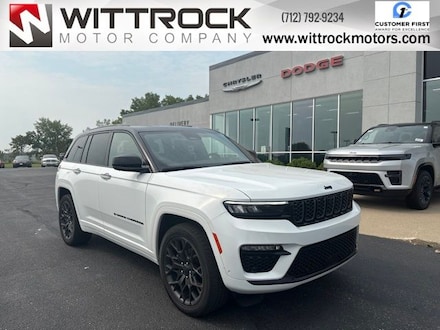 Used 2025 Jeep Grand Cherokee Summit Reserve SUV for Sale in Carroll, IA