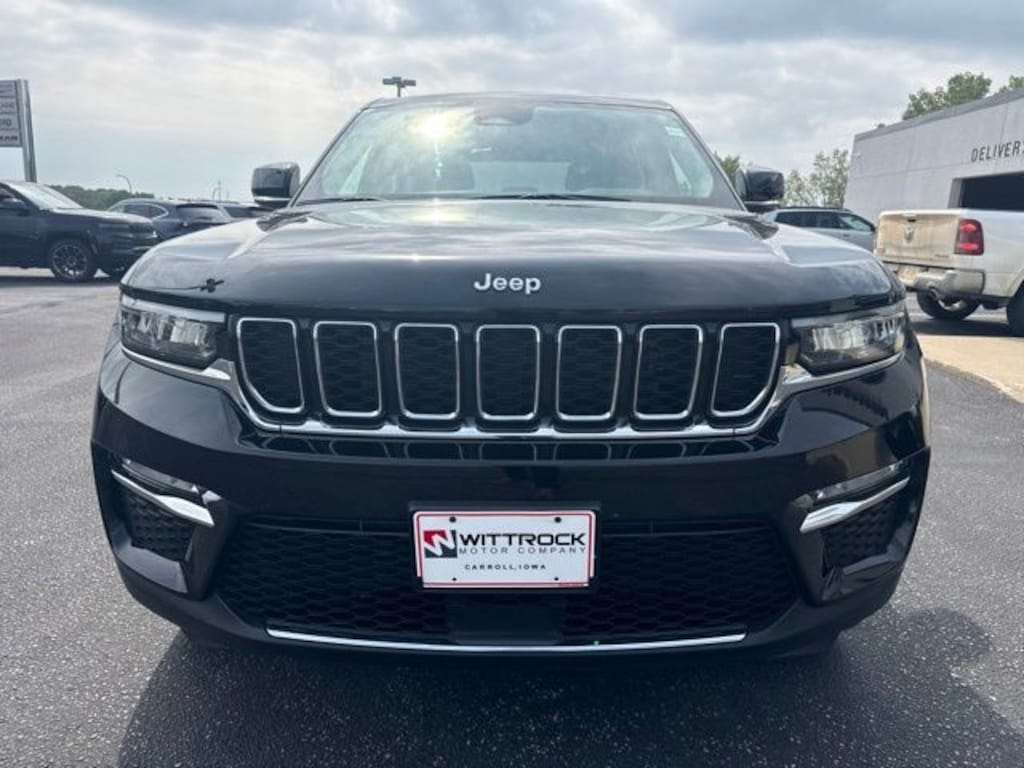 Used 2023 Jeep Grand Cherokee Limited SUV