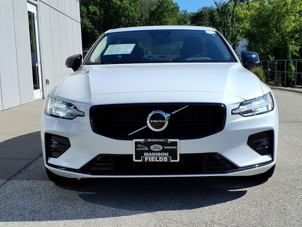 Used 2025 Volvo S60 B5 Core Sedan