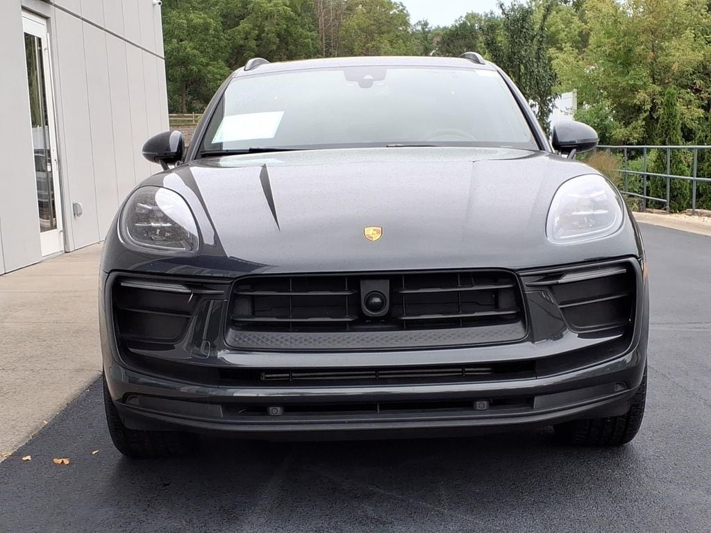 Used 2022 Porsche Macan Base SUV