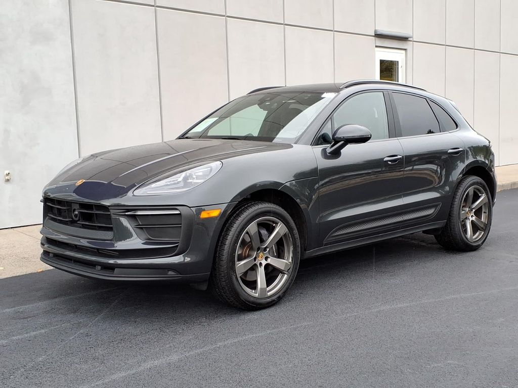 Used 2022 Porsche Macan Base SUV