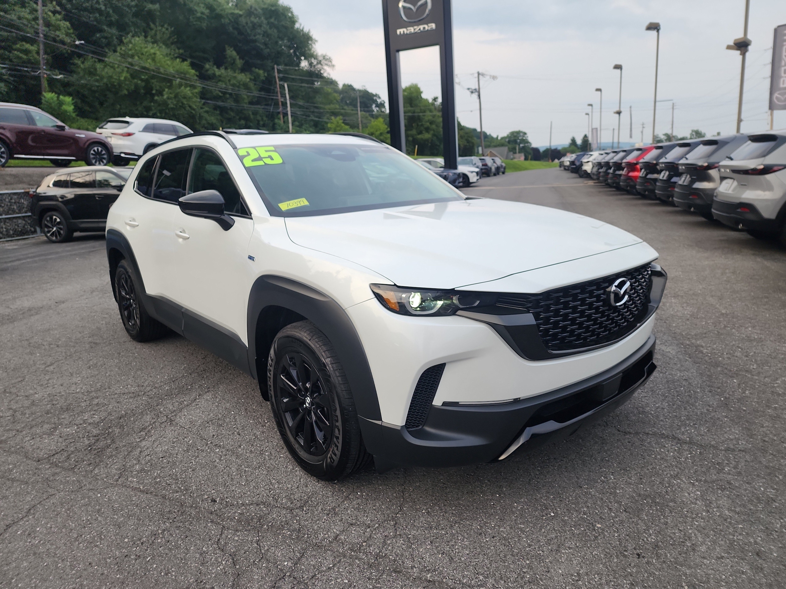 2025 Mazda CX-50 Premium