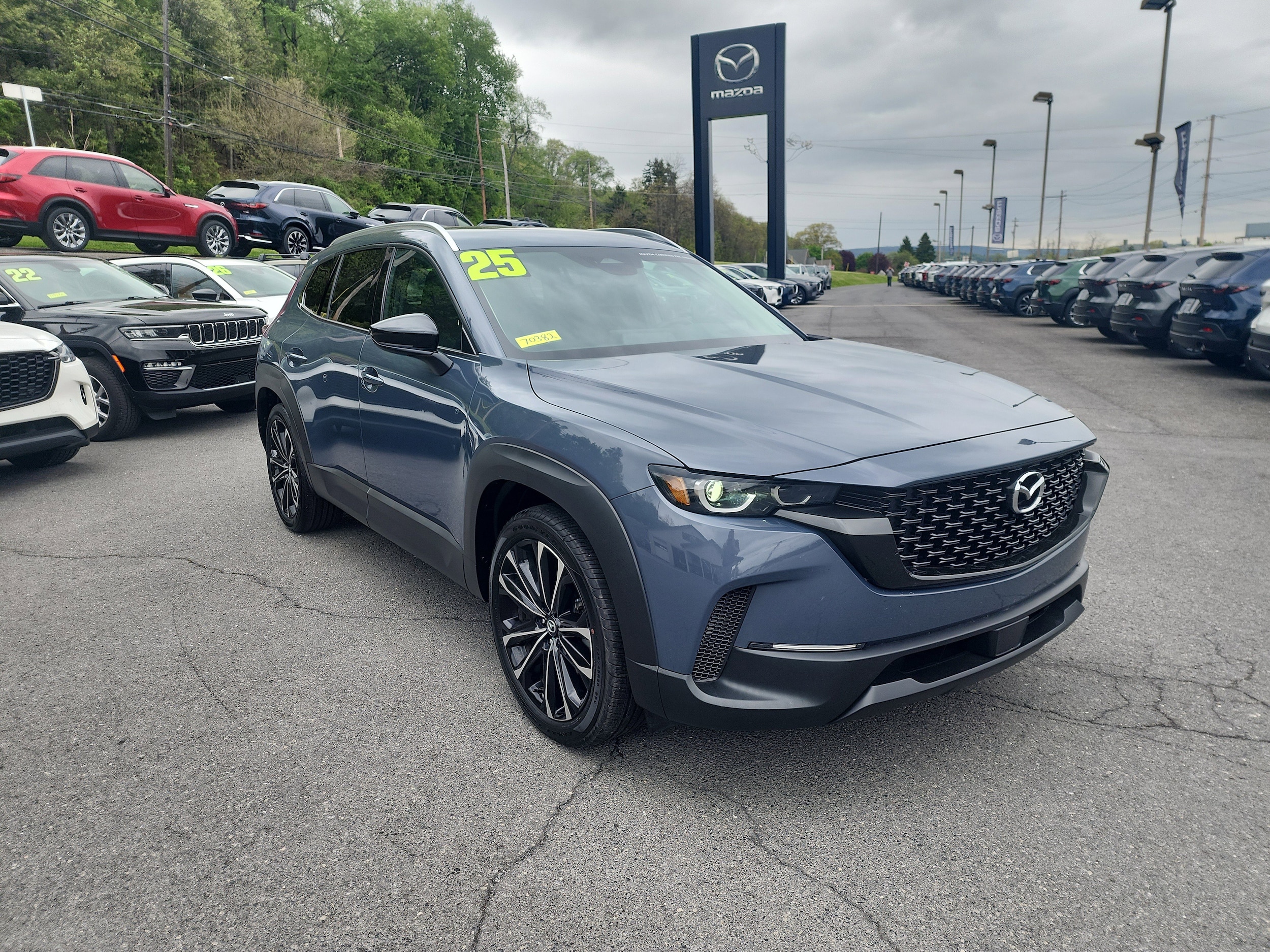 2025 Mazda CX-50 Premium Plus