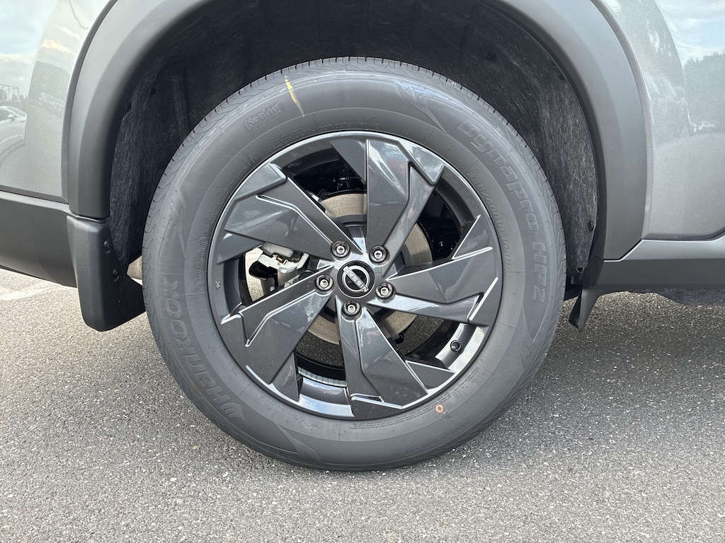 New 2026 Nissan Rogue SV SUV