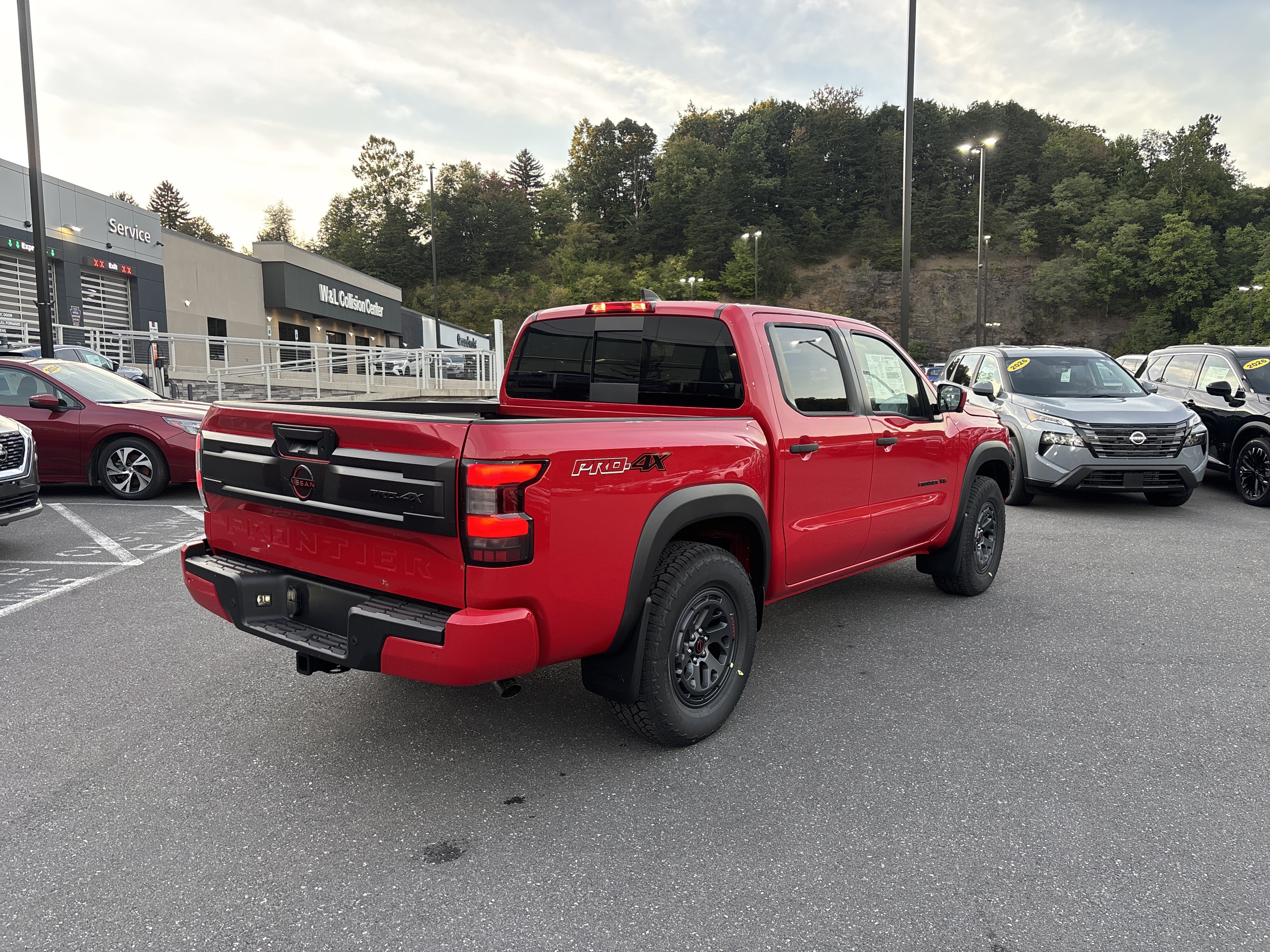 New 2027 Nissan Frontier PRO-4X Truck Crew Cab