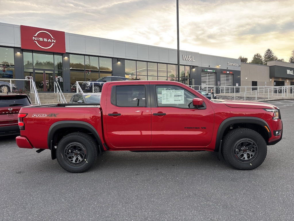 New 2027 Nissan Frontier PRO-4X Truck Crew Cab