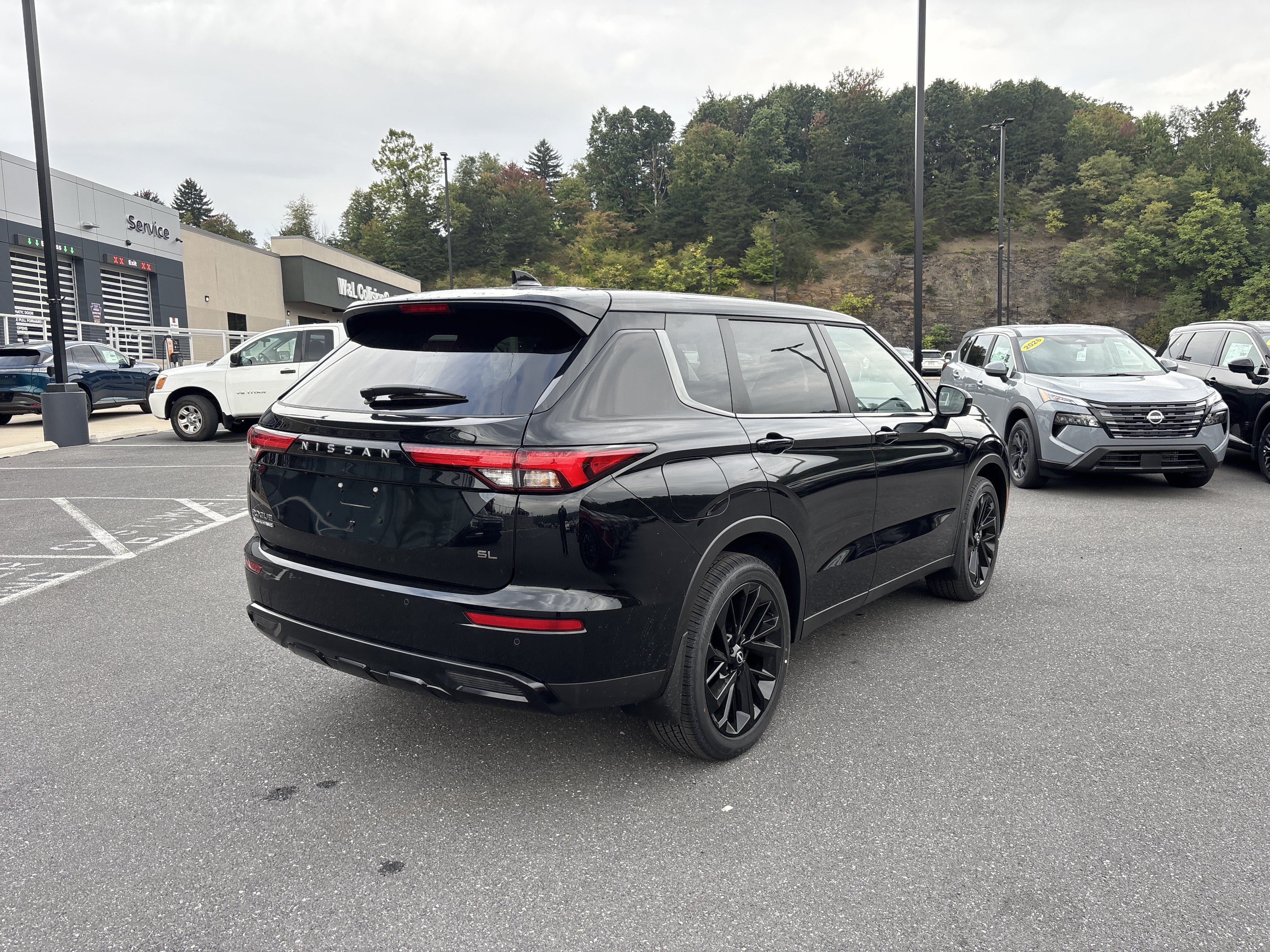 New 2026 Nissan Rogue Plug-in Hybrid SL Crossover