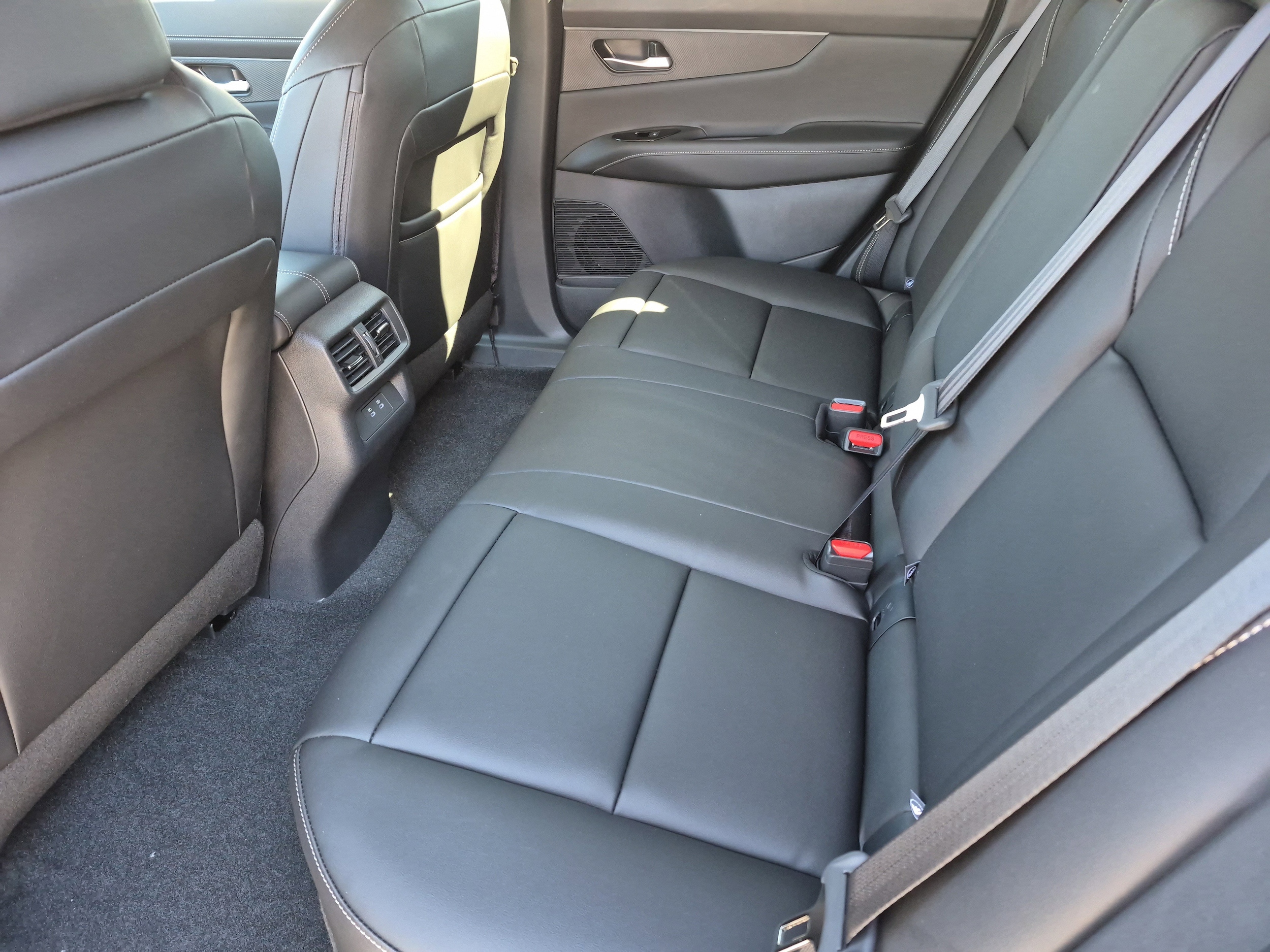 2026 Nissan Murano SV - Photo 16