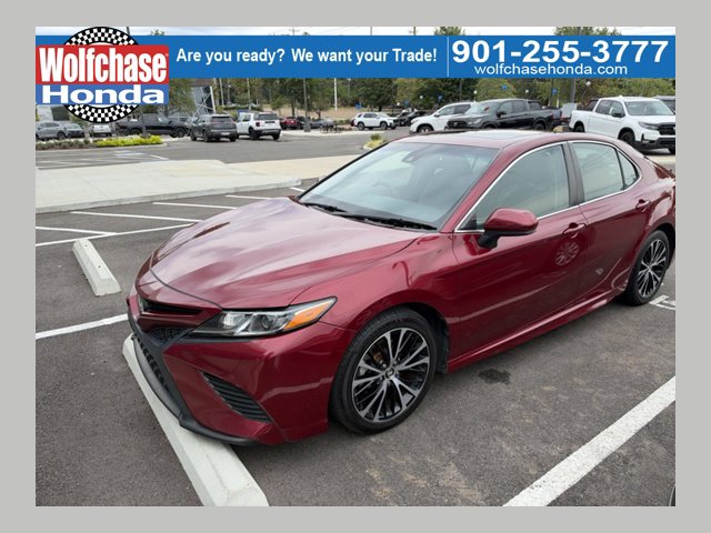 2018 Toyota Camry SE