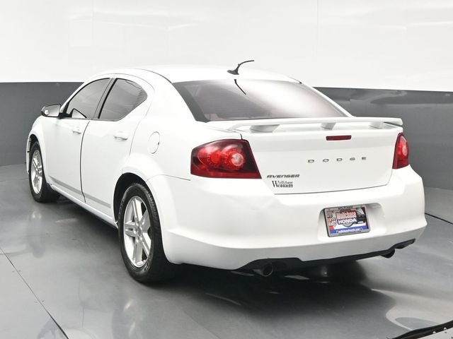 Used 2014 Dodge Avenger SE Sedan