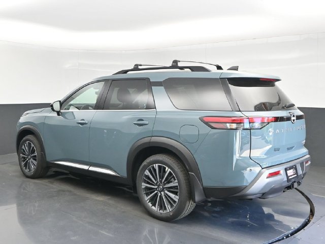 New 2026 Nissan Pathfinder Platinum SUV