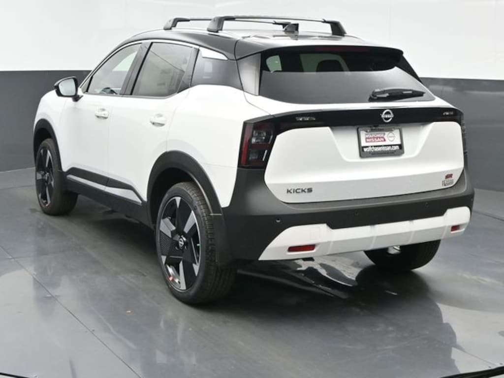 New 2026 Nissan Kicks SR Crossover