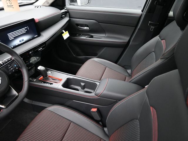 2026 Nissan KICKS SR - Photo 18