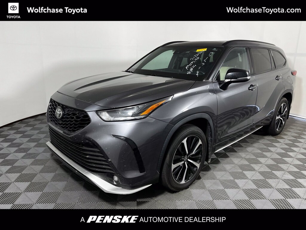 Used 2021 Toyota Highlander XSE SUV