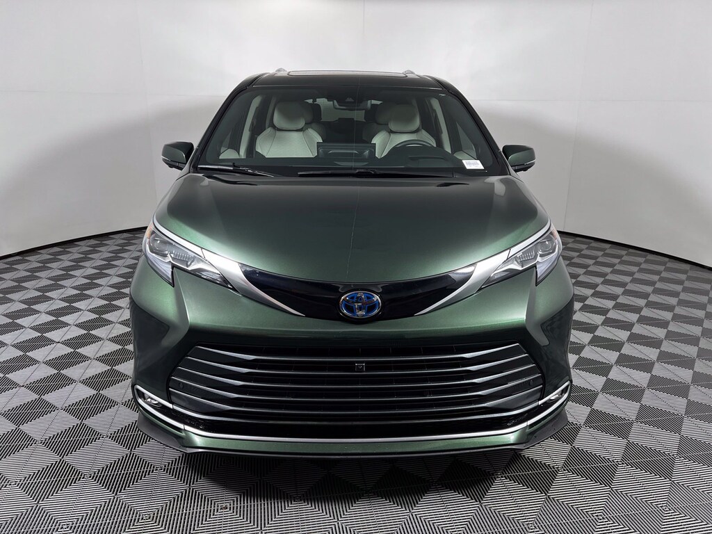 Certified 2025 Toyota Sienna Platinum Minivan/Van
