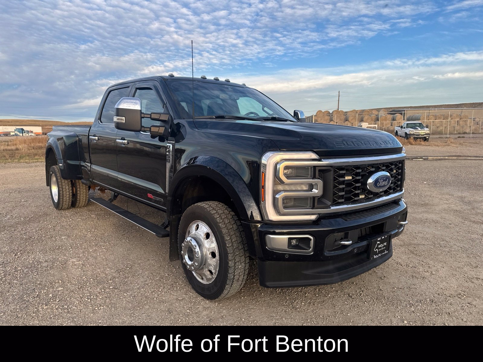 2024 Ford F-450 Super Duty Platinum