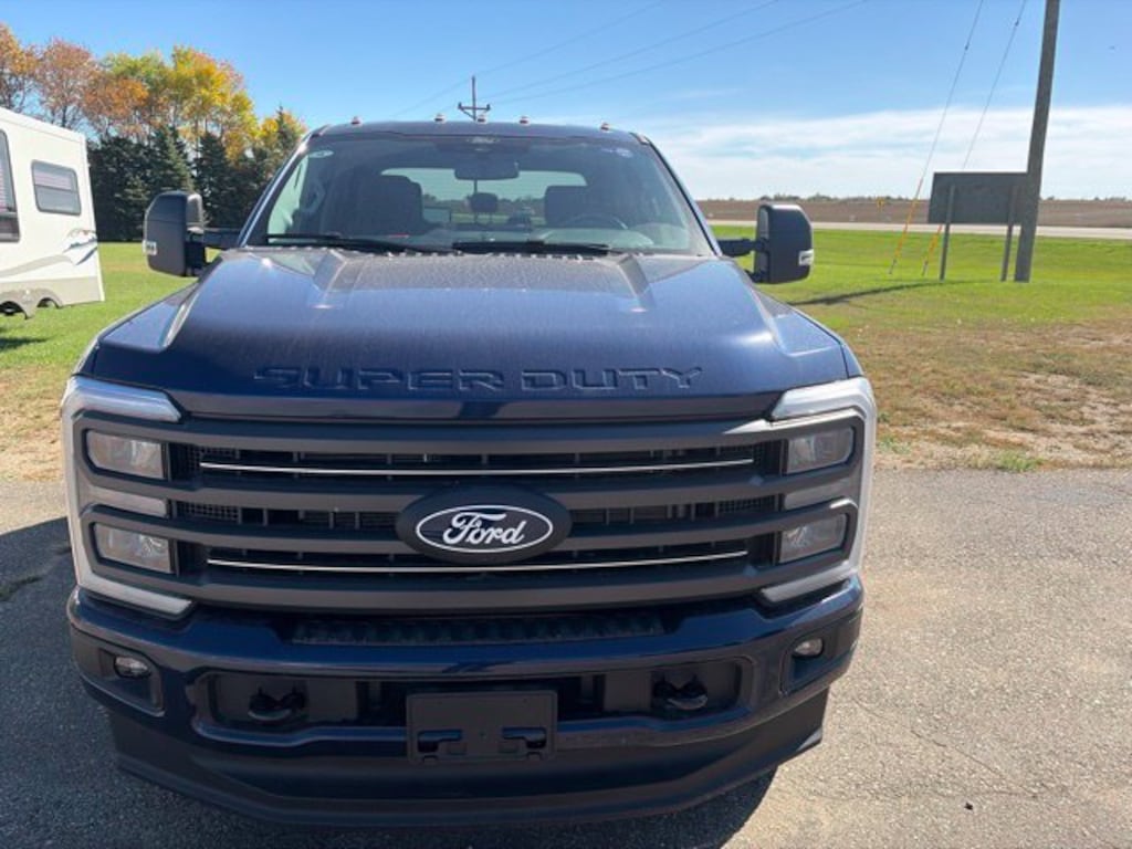 New 2027 Ford Super Duty F-350 SRW XLT