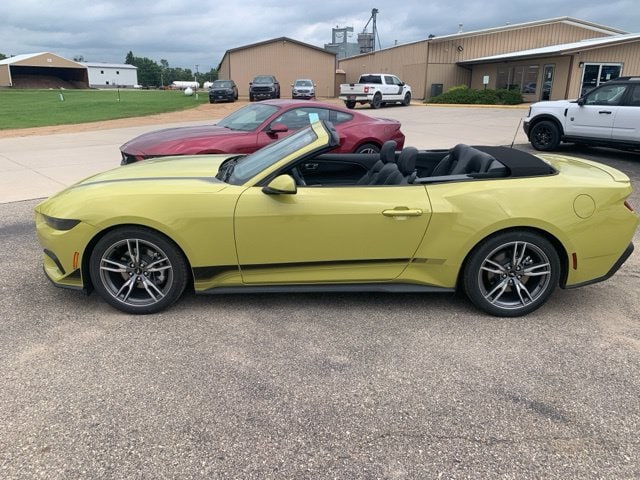 2025 Ford Mustang EcoBoost Premium Convertible - Photo 15