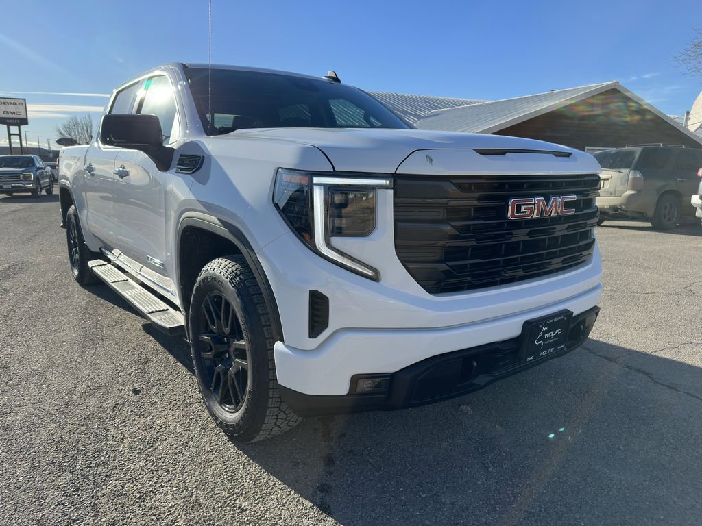 2025 GMC Sierra 1500 Elevation