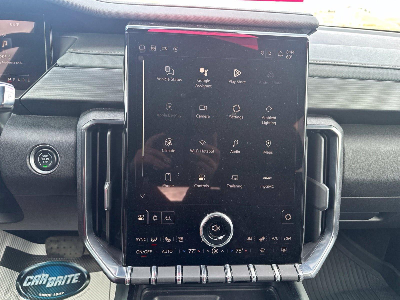 2024 GMC Acadia AT4