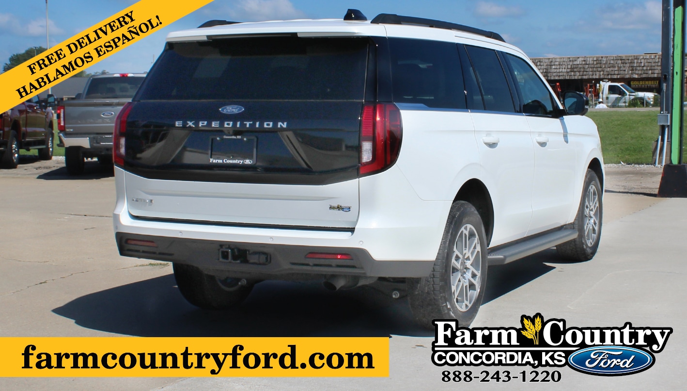 2026 Ford Expedition Active - Photo 5