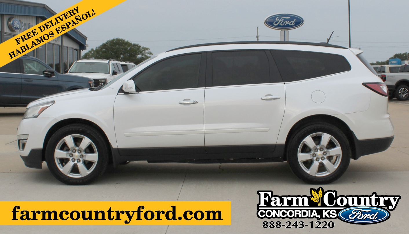 Used 2016 Chevrolet Traverse 1LT with VIN 1GNKVGKD1GJ206765 for sale in Concordia, KS