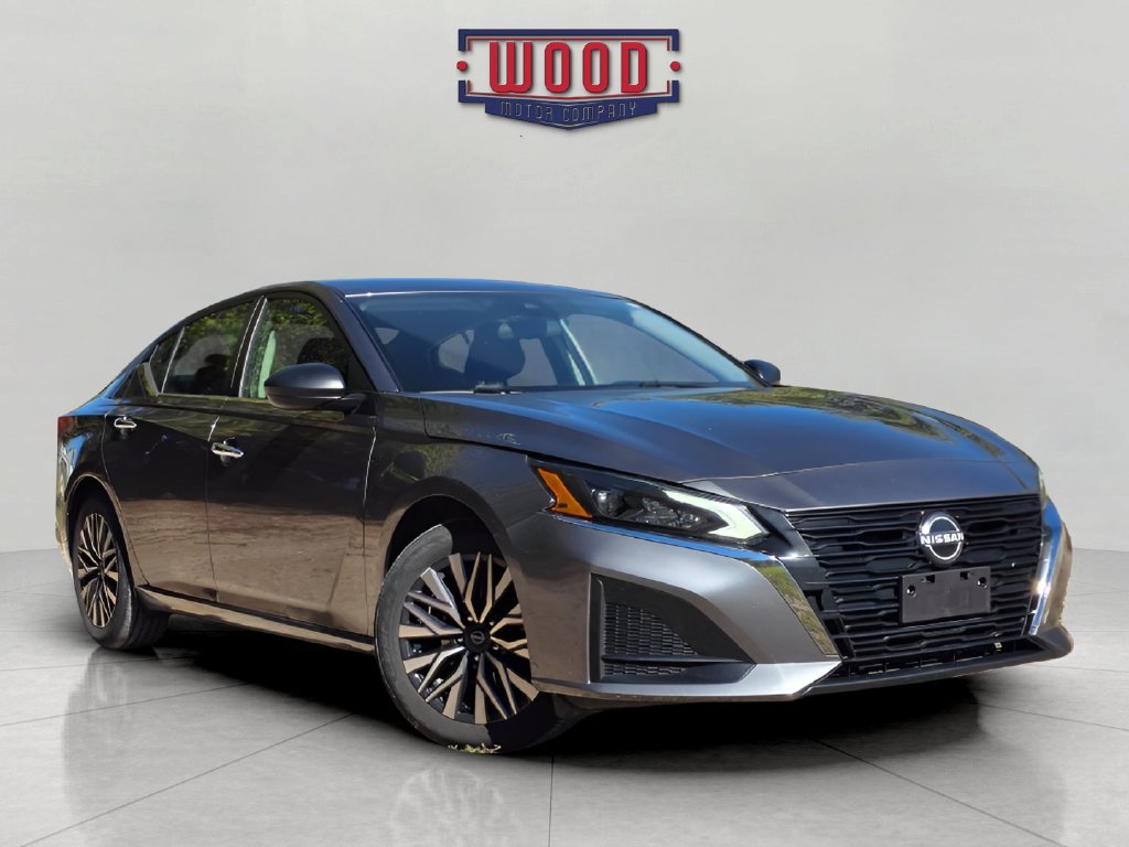 2024 Nissan Altima SV