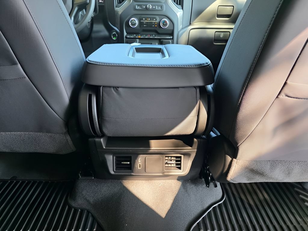 2026 Chevrolet Silverado 1500 Custom - Photo 6