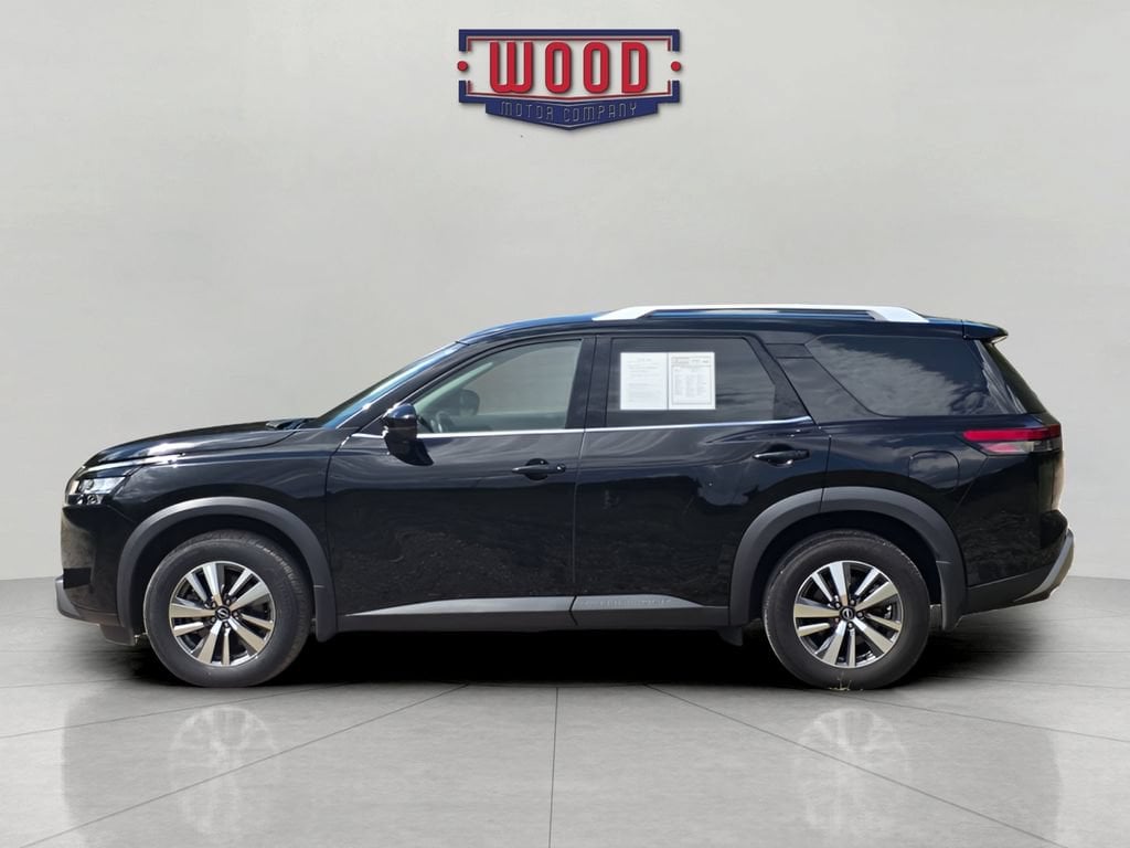 Used 2024 Nissan Pathfinder SL