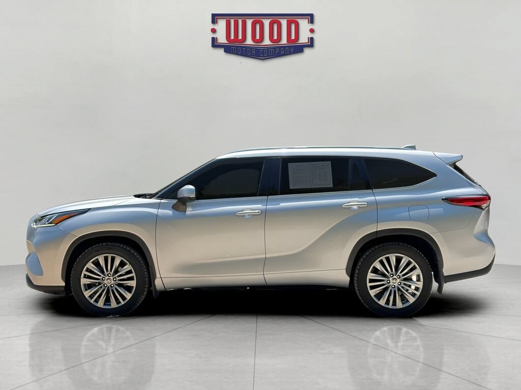 Used 2023 Toyota Highlander L