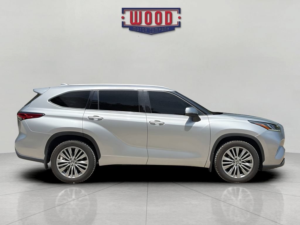 Used 2023 Toyota Highlander L