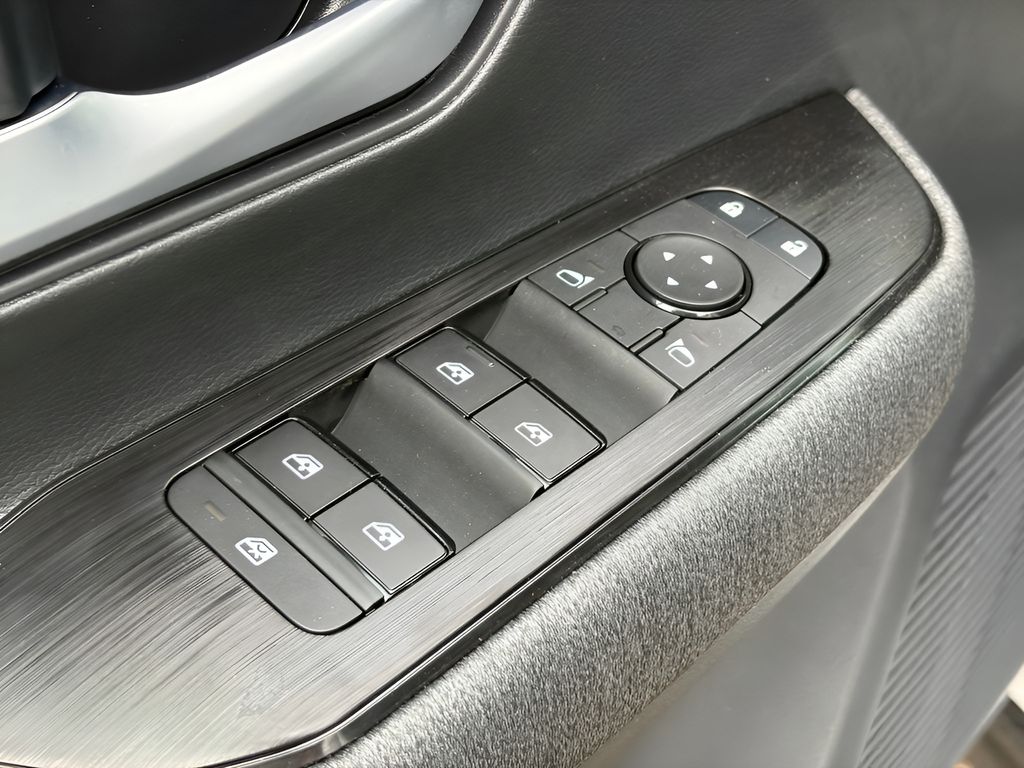 2026 Nissan KICKS SV AWD - Photo 14
