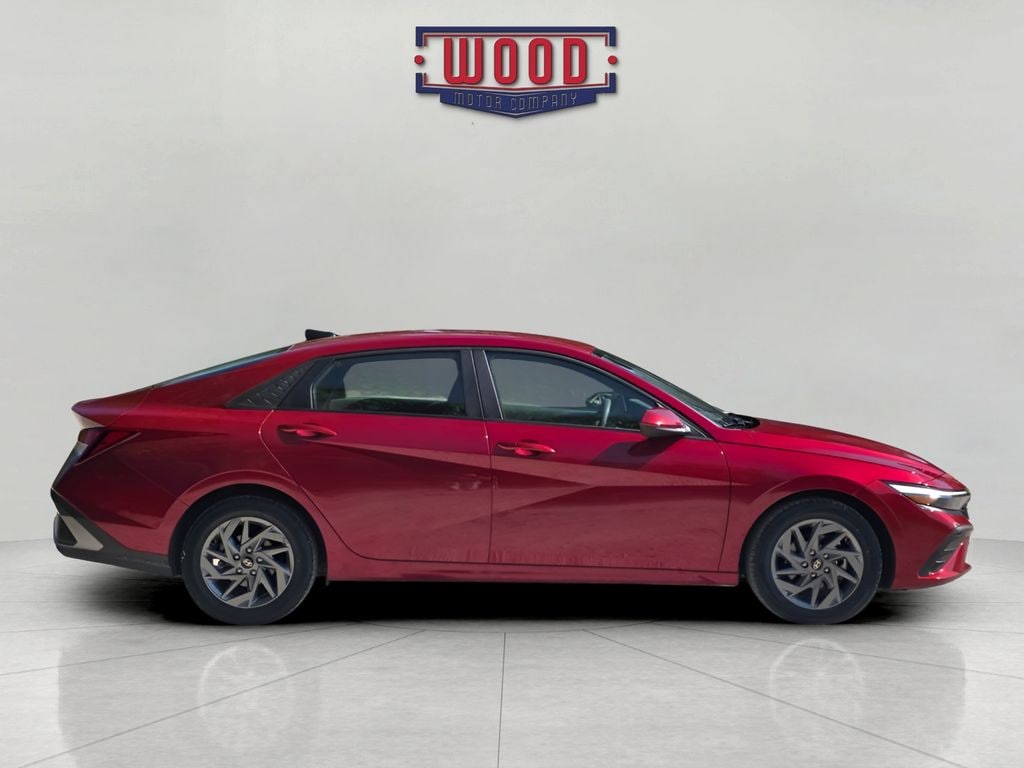 Used 2024 Hyundai Elantra SEL Sedan