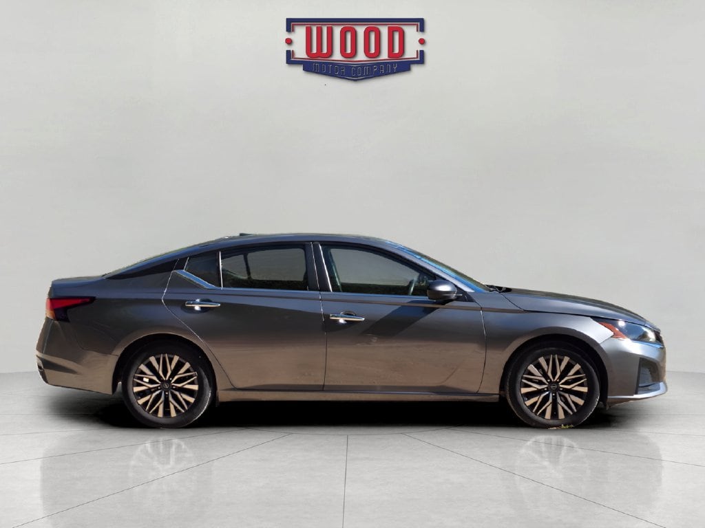Used 2024 Nissan Altima SV with VIN 1N4BL4DV9RN312742 for sale in Harrison, AR