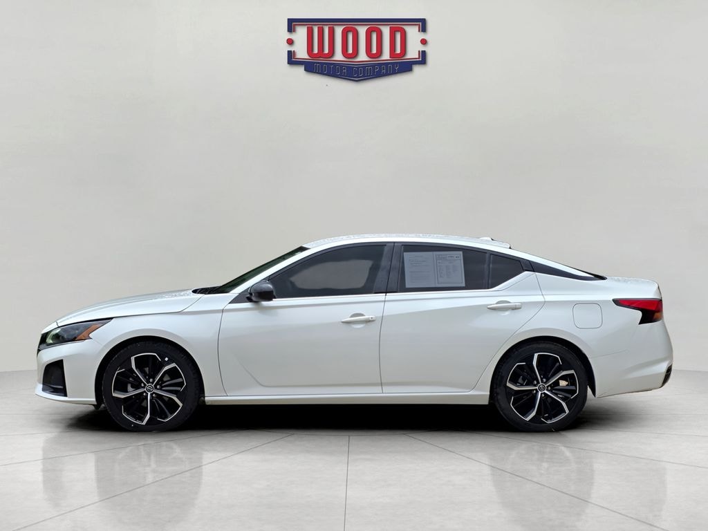 Used 2024 Nissan Altima 2.5 SR Sedan