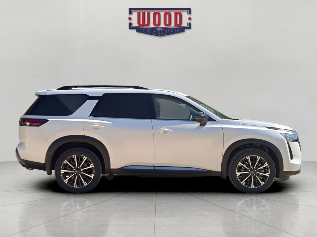 New 2026 Nissan Pathfinder Platinum SUV