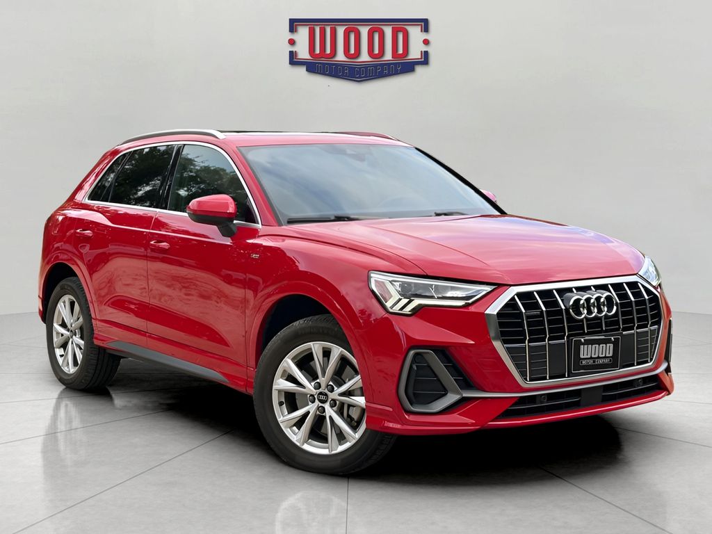  Audi Q3