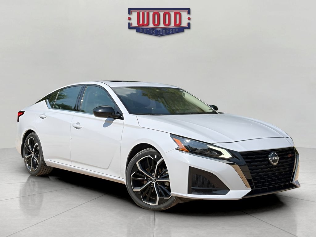 Used 2024 Nissan Altima 2.5 SR Sedan