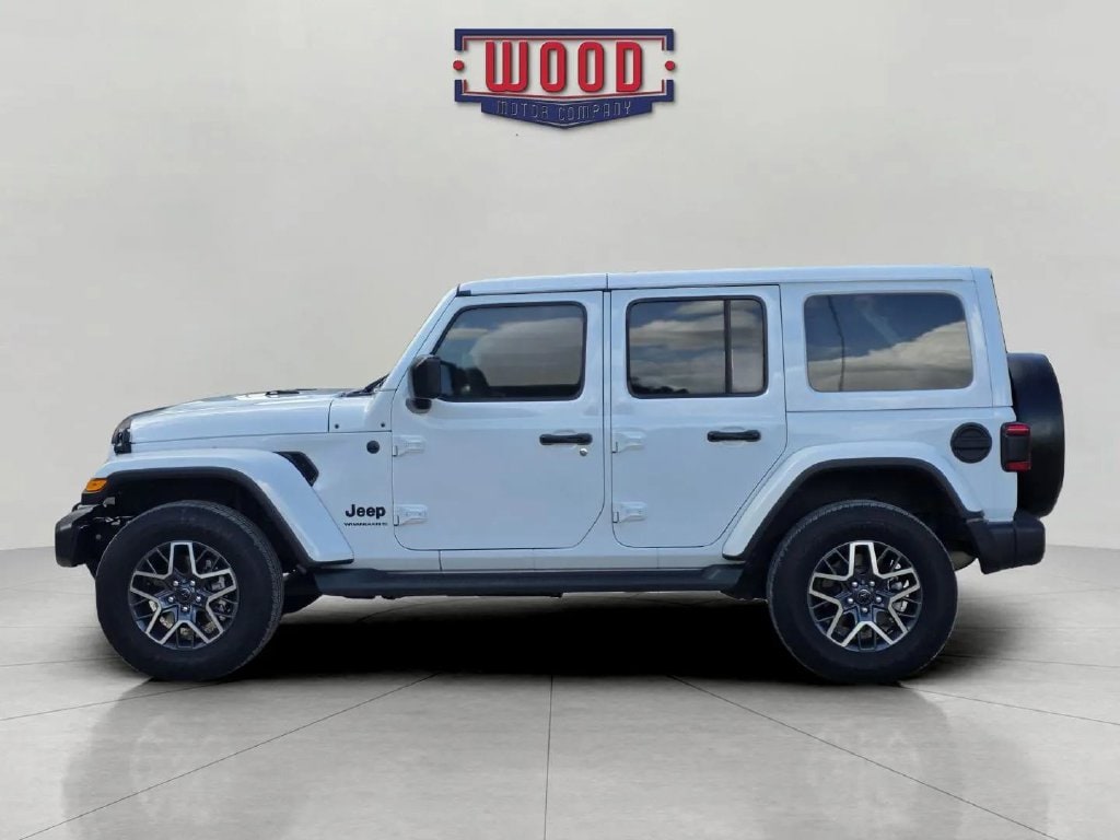 Used 2025 Jeep Wrangler Sahara SUV