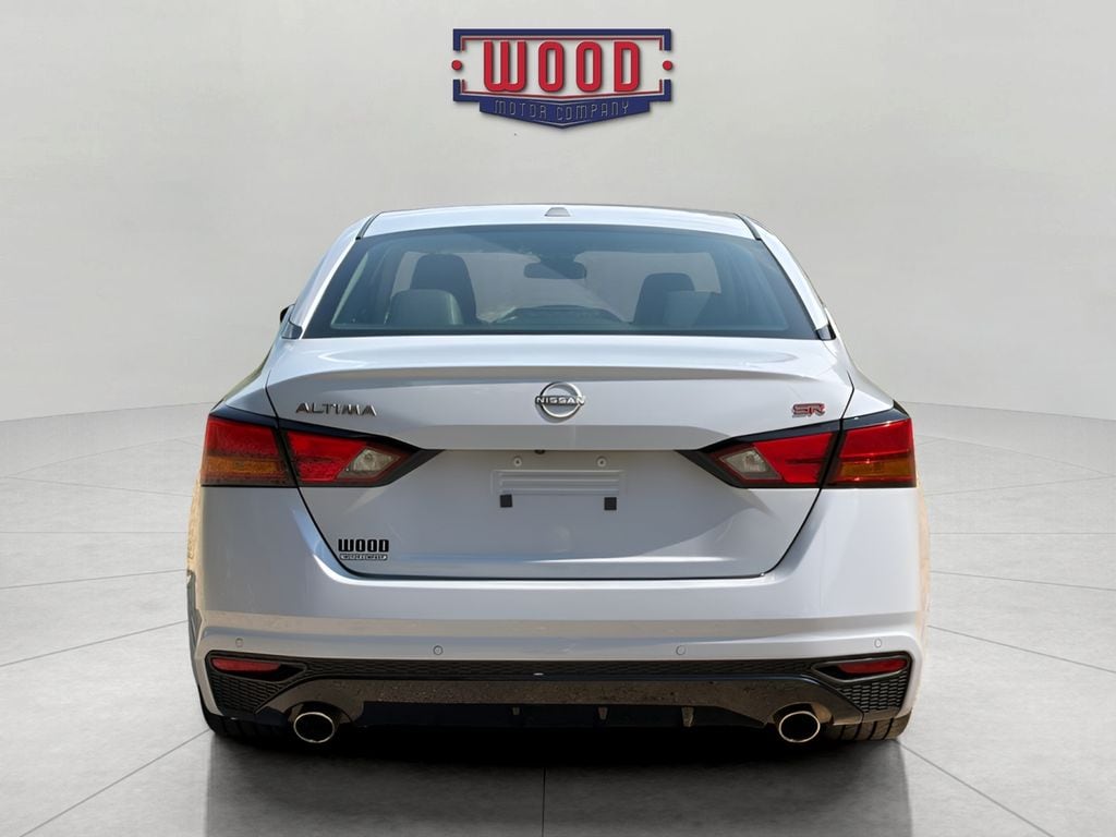 Used 2024 Nissan Altima 2.5 SR Sedan